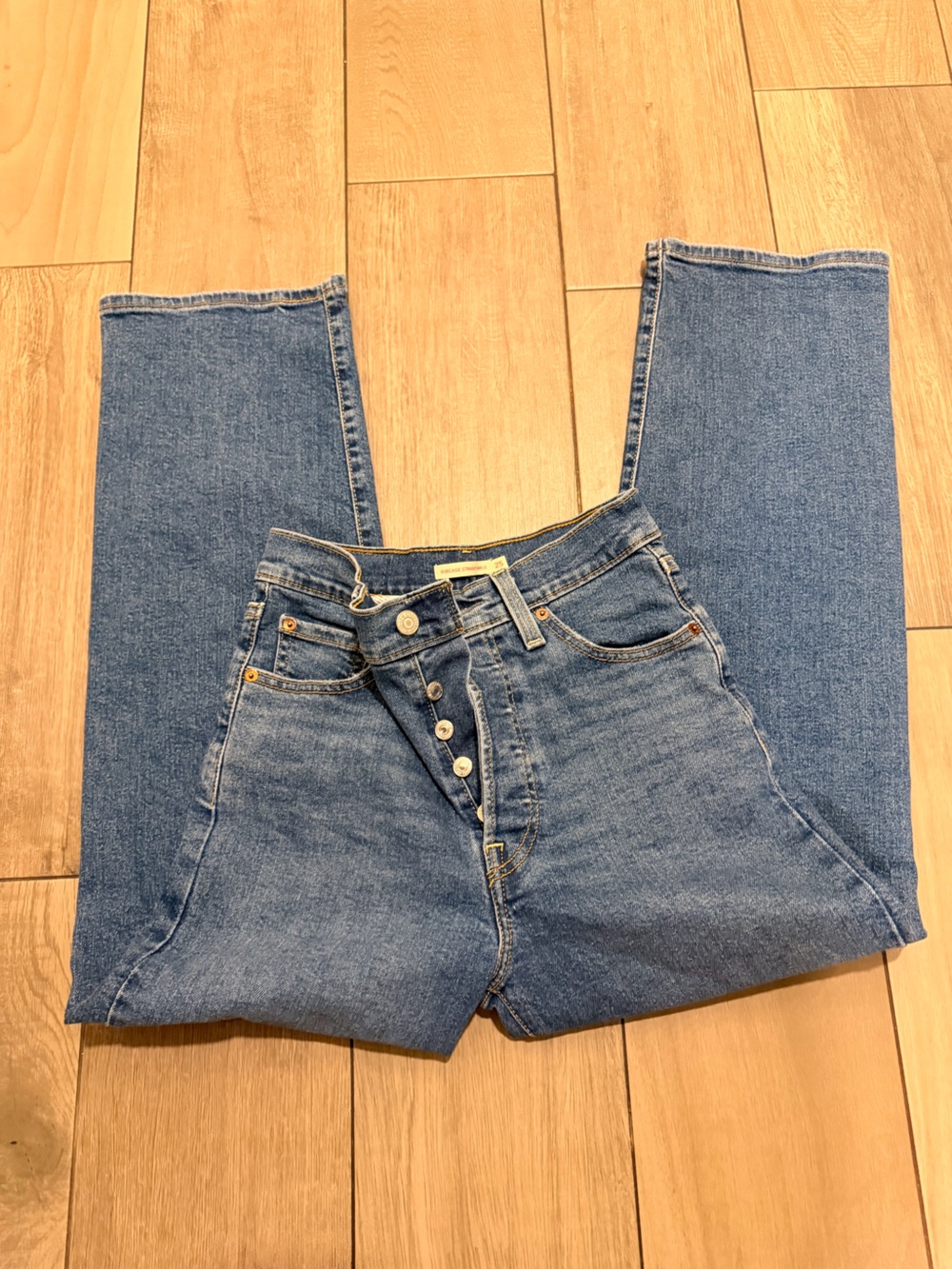 Levi's Women's Blue Ribcage Straight Ankle Jeans - Picture 7 of 11